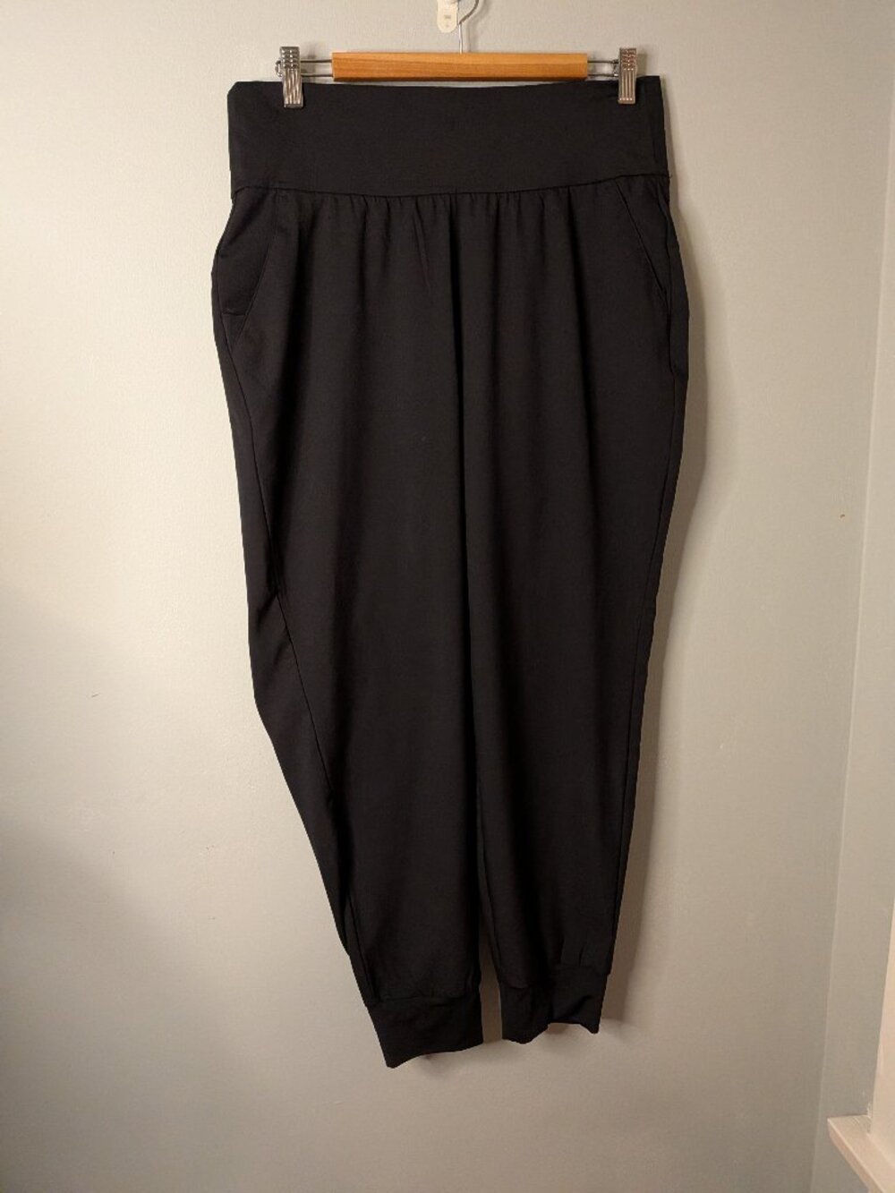 Adidas Pants Women L Black Essentials Golf Pant Straight Tapered Leg Lightweight